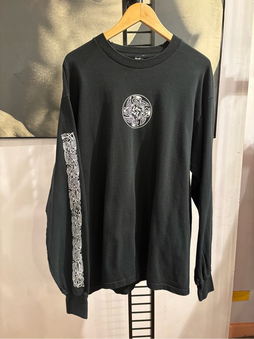 Fashion Victim Courtney Davis Celtic Knot Black and White Long Sleeve T shirt